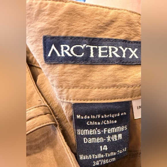 Arc’teryx Women’s Hiking Pants Tan Khaki Size 14 - Picture 3 of 3